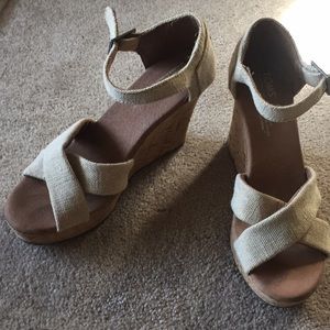 Toms Summer shoes cork heals